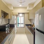 Zen A - Stylish Private Room In Shared 3Bhk