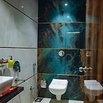 Brown Inn Luxury Hotel Near Us Consulate Bkc