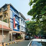 Hotel Travellers Inn Near Fort