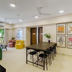 Zen B Stylish Private Room In Shared 3Bhk