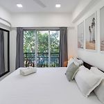 Luna: Chic Secure 1 Bhk In The Heart Of Bandra W