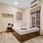 Cleo: Cozy 1Bhk In Khar Near Bandra
