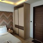 Stylish Como Studio W Wi-Fi Kitchen Parking