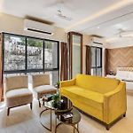 Capri Modern Studio In Secure Bkc Complex W Wi-Fi
