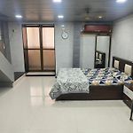 Lovely Spacious Big Room In Dongri Mumbai 9