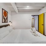 Sofia 1Bhk In Khar W By Square One Stays