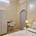 Spacious 1 Bed 2 Bath Bandra Balcony Wifi