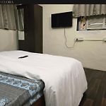 Furnished Bedroom In Andheri East, Peaceful
