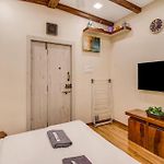 Pebble Studio In Bandra W By Square One Stays