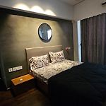 The Crest Bkc