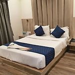 Hotel Amar Residency Near Kokilaben Hospital