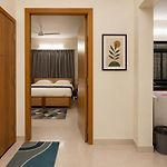 Pinakii Comfort Stay Suites, Prabhadevi