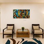 Pinakii Comfort Stay Suites, Prabhadevi