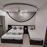 Crown Hotel Aadoree - Near Mumbai Airport, Bkc Visa Consultant , Jio Convention Centre