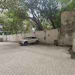 Marbella Studio Near Bkc Pool, Wi-Fi, Kitchen
