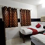 Fabhotel Kamal