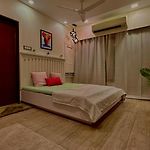 Sea Breeze Suite, Juhu Beach