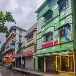 Hotel Travellers Inn Near Fort