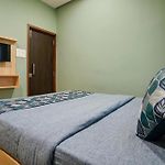 Fabhotels Ravelle