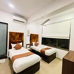 Hotel Amfahh Inn