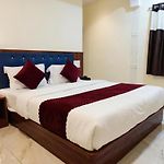 Hotel Gloww Star - Nr Csmt Railway Station & Hajj House - South Mumbai