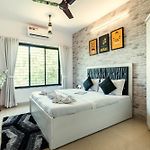 Spacious 3Bhk Family Suite Near Growels Mall Next To Western Express Highway