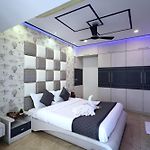 Embassy Suite 2 Bedroom Apartment Near Bkc & Guru Nanak Hospital Bandra East