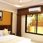 Hotel Crystal Luxury Inn- Bandra