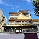 Hotel O Sunrise Suites