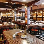 Hotel Lucky Bandra