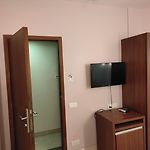 Apollo Guest House - Colaba Causeway