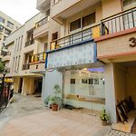 Oyo 9326 Om Sai Residency