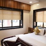 Hotel Flora Fountain,Fort