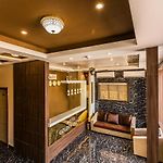 Hotel Golden Crown