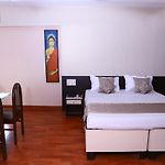 Hotel Bharat Avenue