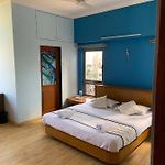 Comfortable & Relaxing Stay In Bandra East