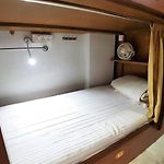 Hexhostel Ahlan Dorm