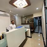 Hotel Divine