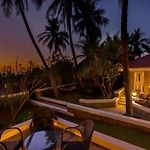 Ama Stays & Trails, Beach House Madh Island