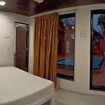 Apartment 406, Dr Wade With Private Pool And Gazebo In Royal Palms
