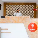 Oyo 14056 Golden Arch Hotel