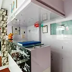 Hotel Oyo 3782 Adnoc