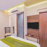 Oxford Hotel Powai