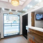 Capital O 68823 Baba's Residency Hotel 3*