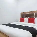 Hotel Capital O 68823 Baba's Residency 3*