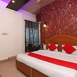 Oyo 75571 Sai Pooja Lodging