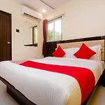 Hotel Oyo 26199 Spring Hill 3*