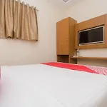 Oyo 22829 Volga Hotel 3*