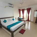 Aristo Serviced Near Kokilaben Dhirubai Ambani Hospital For Family Only Mumbai