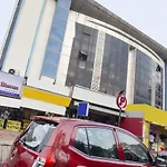 Hotel Capital O 77295 Bansidhar Bhuvan Mumbai